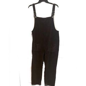 Women’s medium overalls, ridged fabric